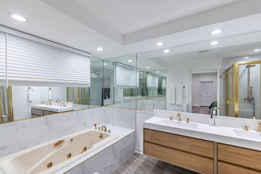 Stunning, Newly Remodeled Bright Home Los Angeles Exterior photo